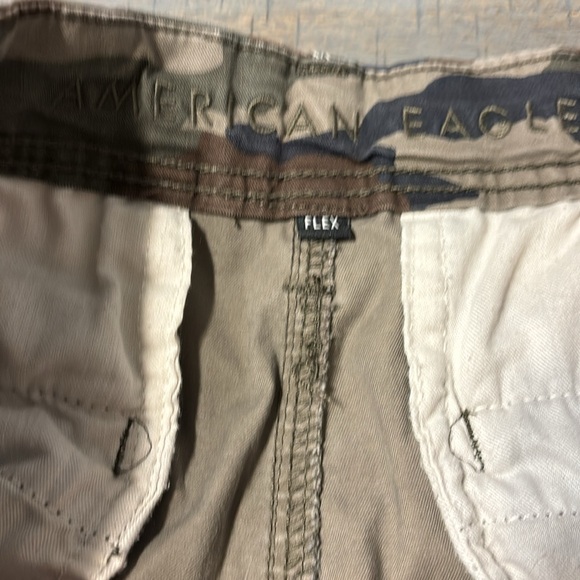 EUC Barely worn AE cargo Camo shorts - Picture 2 of 4